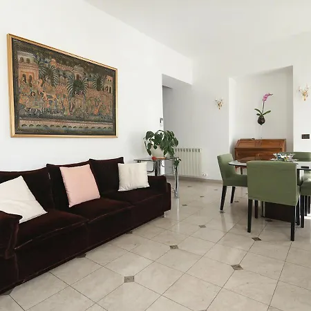 Le Palme Trieste Esterno foto